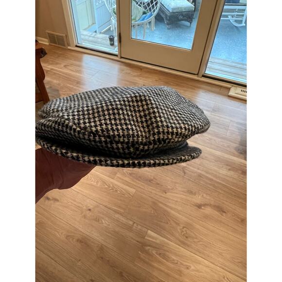 Boys Vintage Houndstooth Pleated Trousers with Flat Houndstooth Hat - Picture 7 of 8